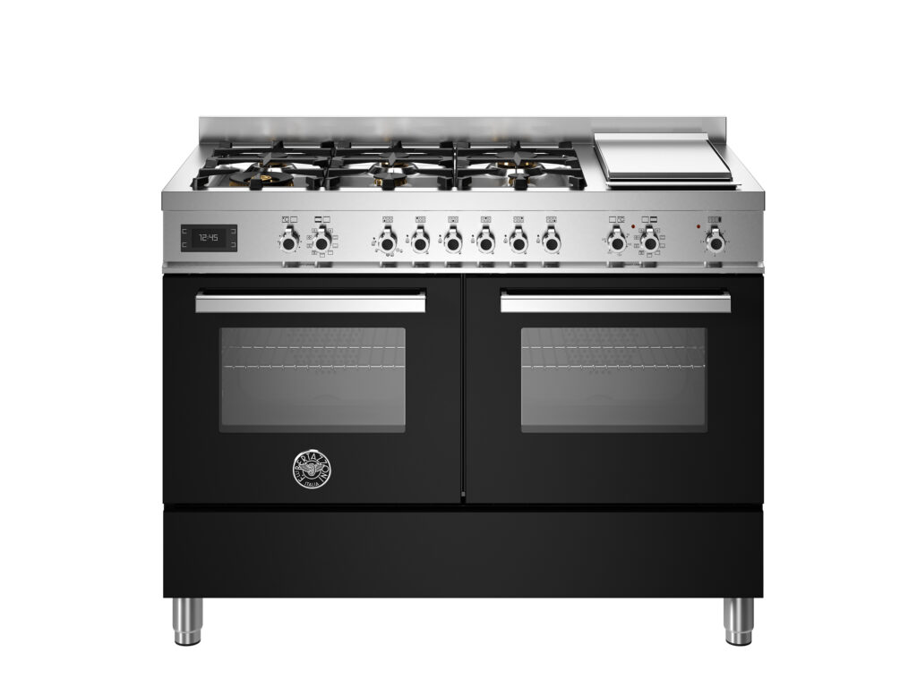 Bertazzoni Professional 120 cm range with 6 gas burners, electric Teppan Yaki grill and two electric ovens, Black